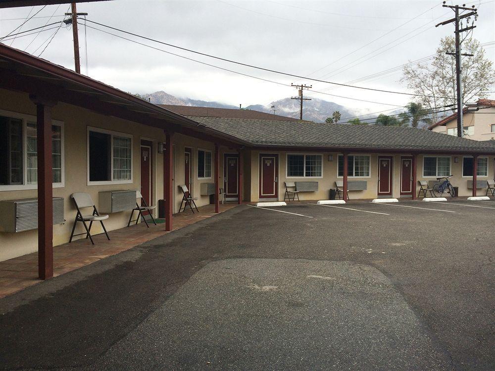 Town And Country Inn Santa Barbara Exterior photo